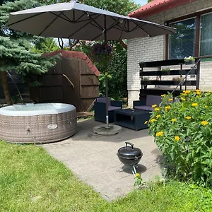  Apartament Cozy With A Private Yard Polska